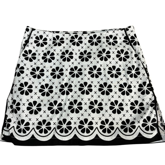 Golftini Black and White Floral Pattern Skirt “The Masters” - Sz 6 - Picture 1 of 13